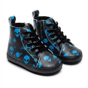 SPELLBOUND SOLES Alien Space Print Black Blue High Top Baby Boots Size 4